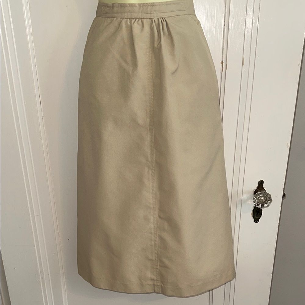 Vintage 70s Domino Brand Polyester/Rayon Fully Lined Khaki Straight Skirt‎